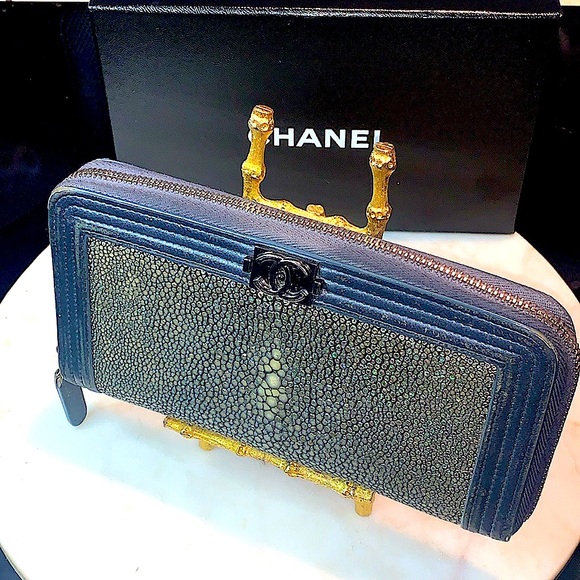 CHANEL GALUCHAT STINGRAY BOY LONG ZIPPY WALLET KARL LAGERFIELD GUNMETAL - Picture 3 of 11